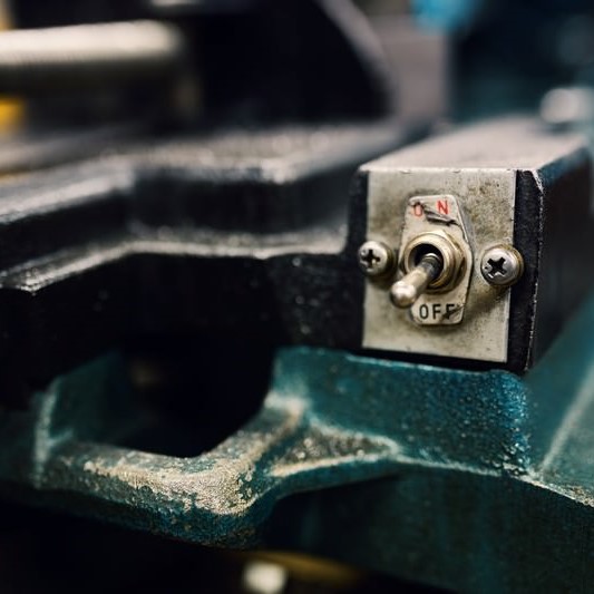 箱とクッション材